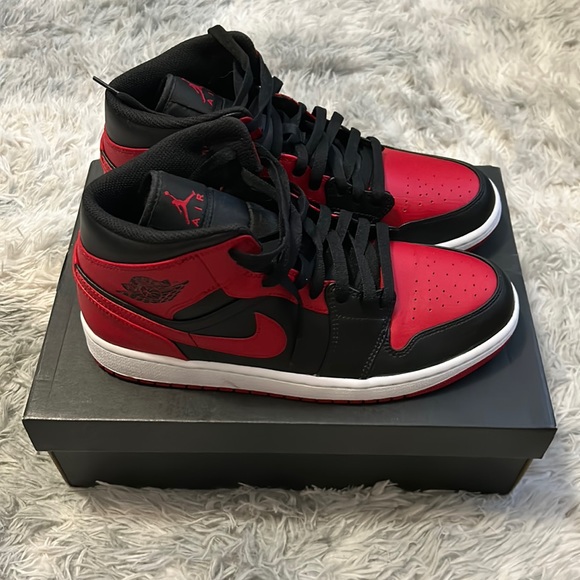 Jordan Other - Authentic Jordan 1 Mid Banned (2020) size 10